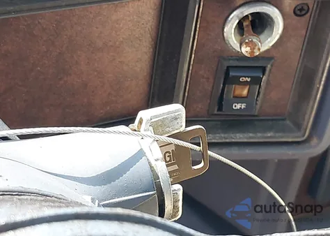 1984 Chevrolet Monte Carlo из США, поврежденный, VIN 1G1AZ37G1ER167865